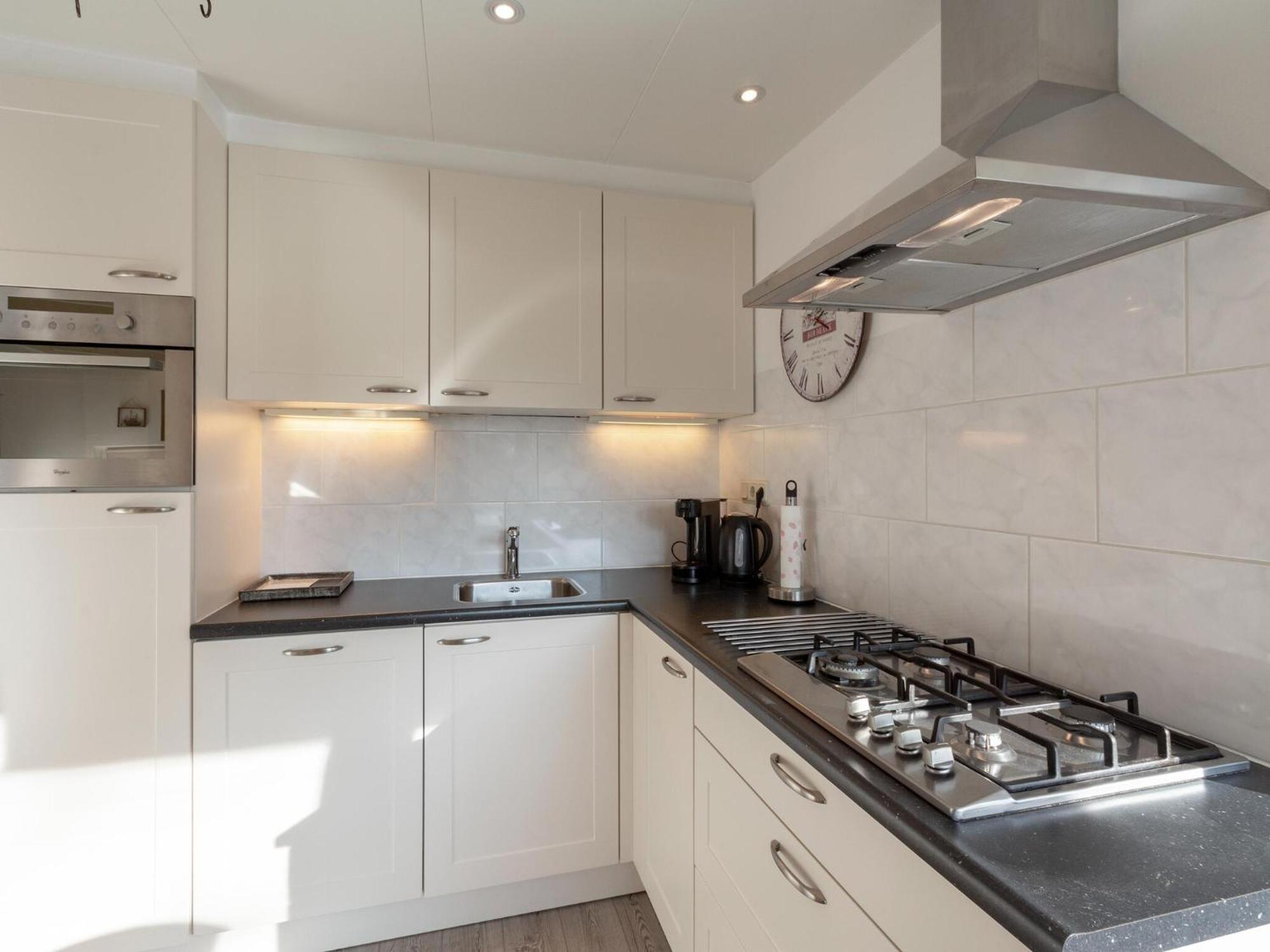 Stylish Bungalow With A Large Garden Sint Maartensvlotbrug 외부 사진