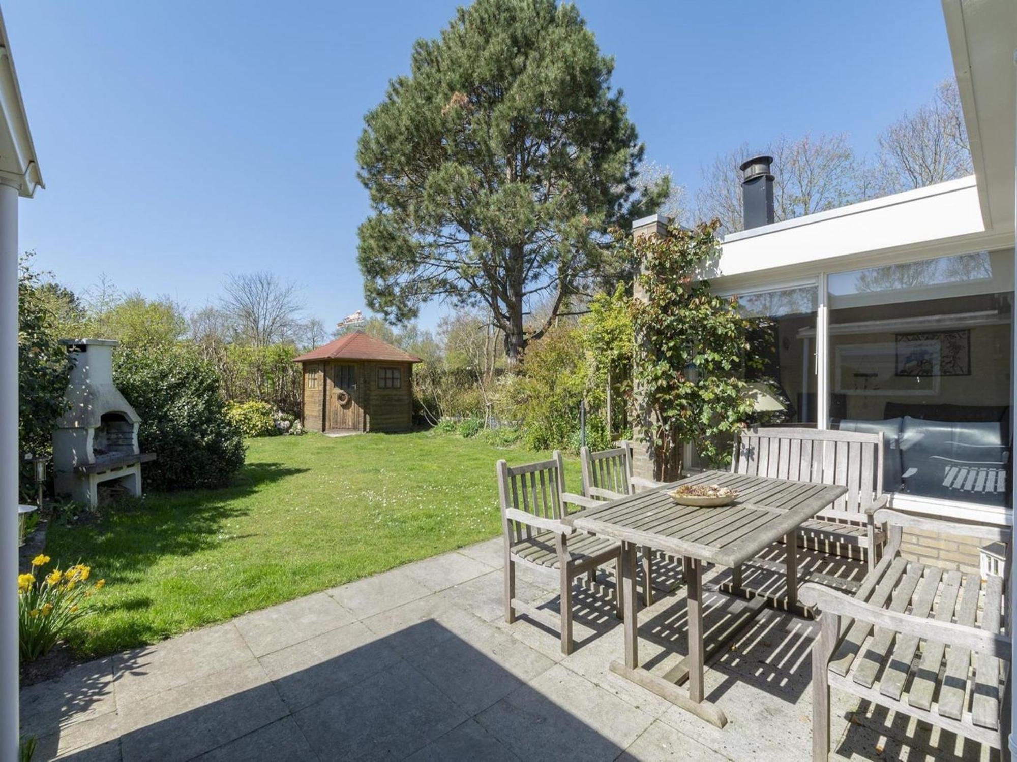 Stylish Bungalow With A Large Garden Sint Maartensvlotbrug 외부 사진