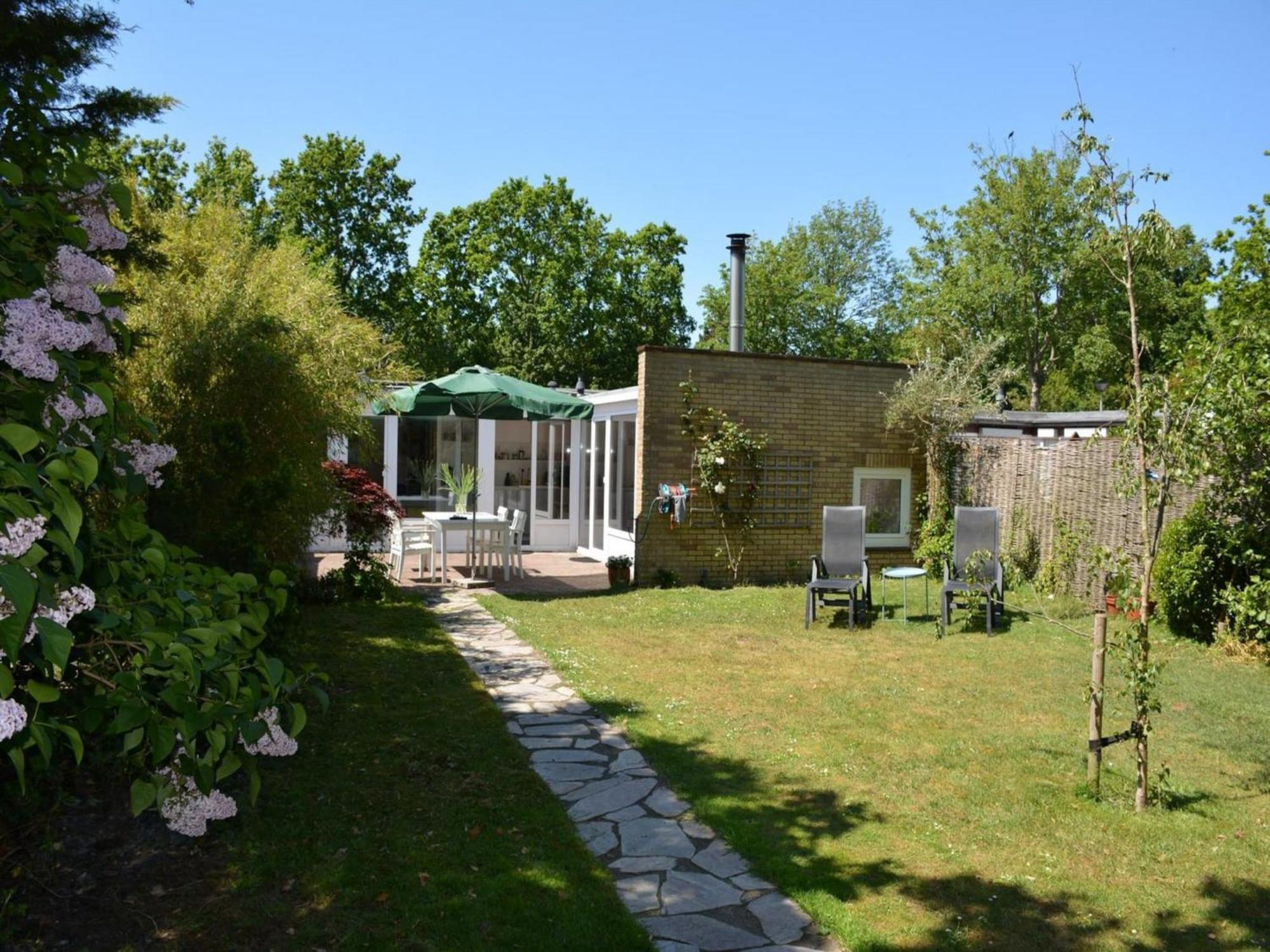 Stylish Bungalow With A Large Garden Sint Maartensvlotbrug 외부 사진