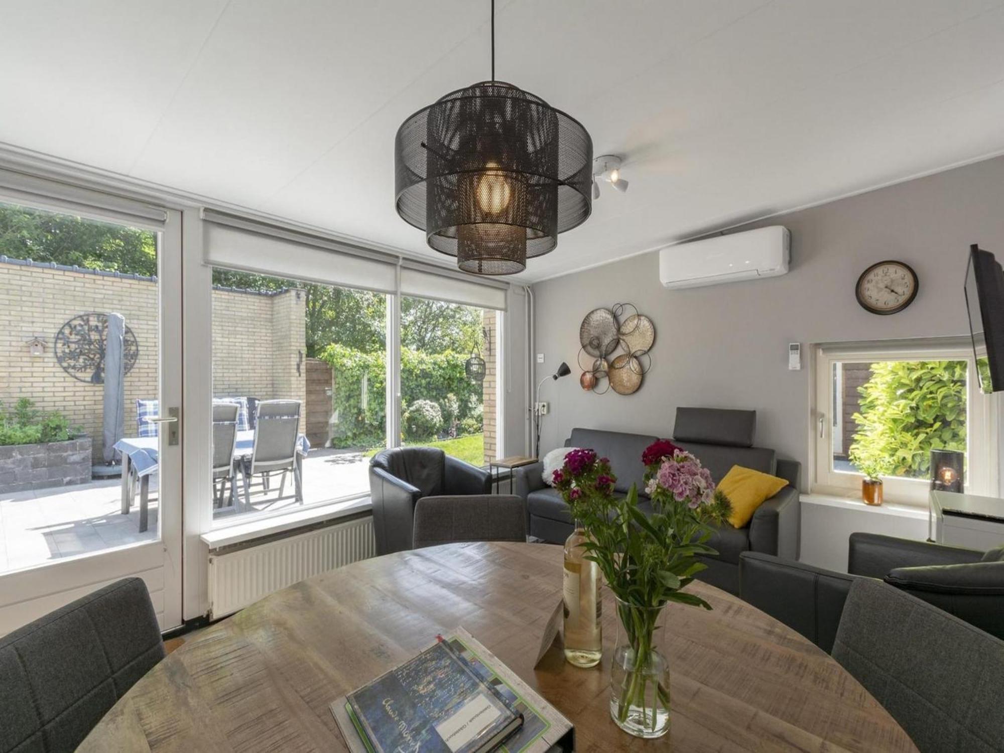 Stylish Bungalow With A Large Garden Sint Maartensvlotbrug 외부 사진