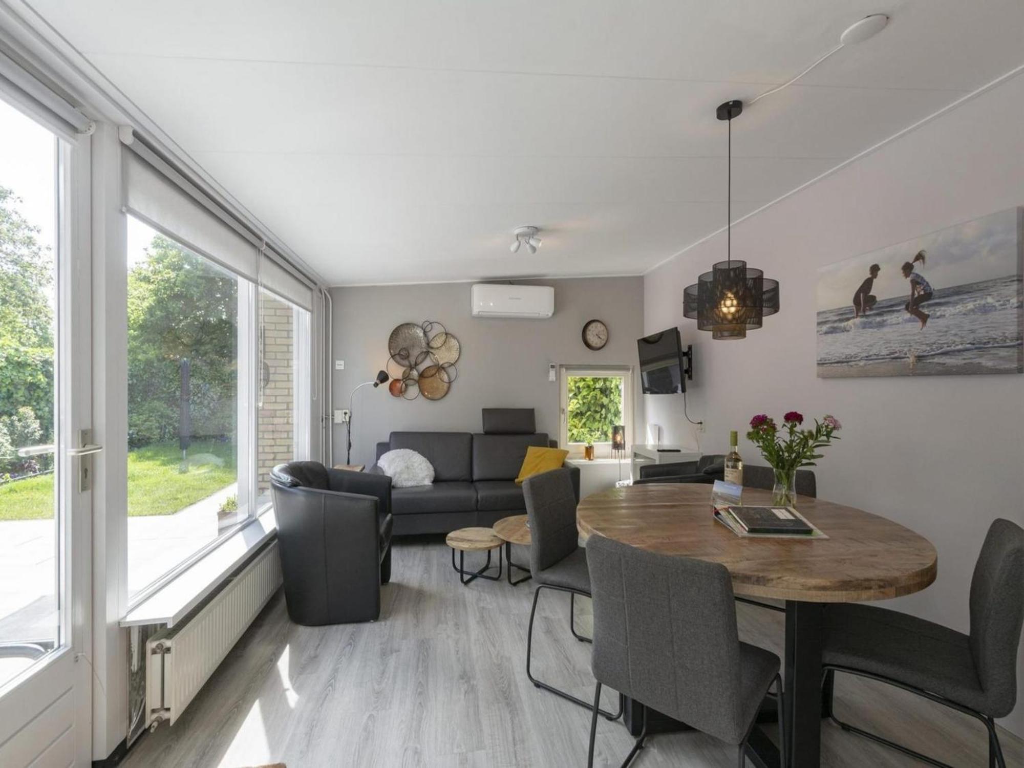 Stylish Bungalow With A Large Garden Sint Maartensvlotbrug 외부 사진